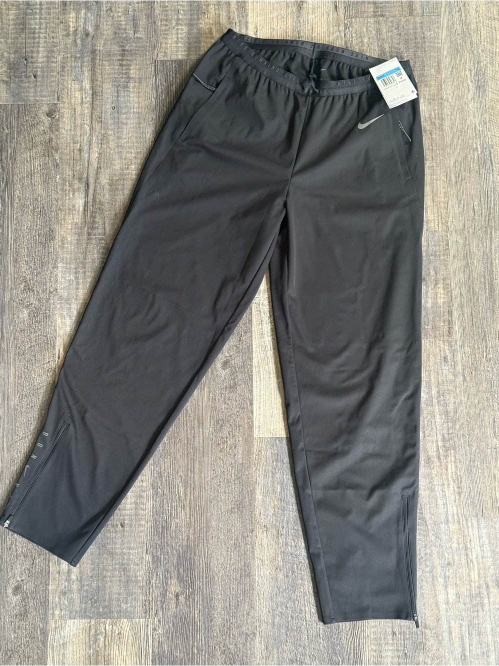 NWT Nike Storm-FIT Run Division Running Pants Women’s Medium Black Reflective